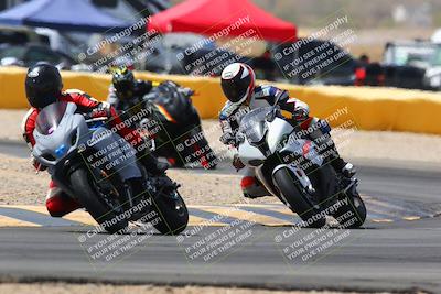 media/Apr-10-2022-SoCal Trackdays (Sun) [[f104b12566]]/Turn 2 (1135am)/